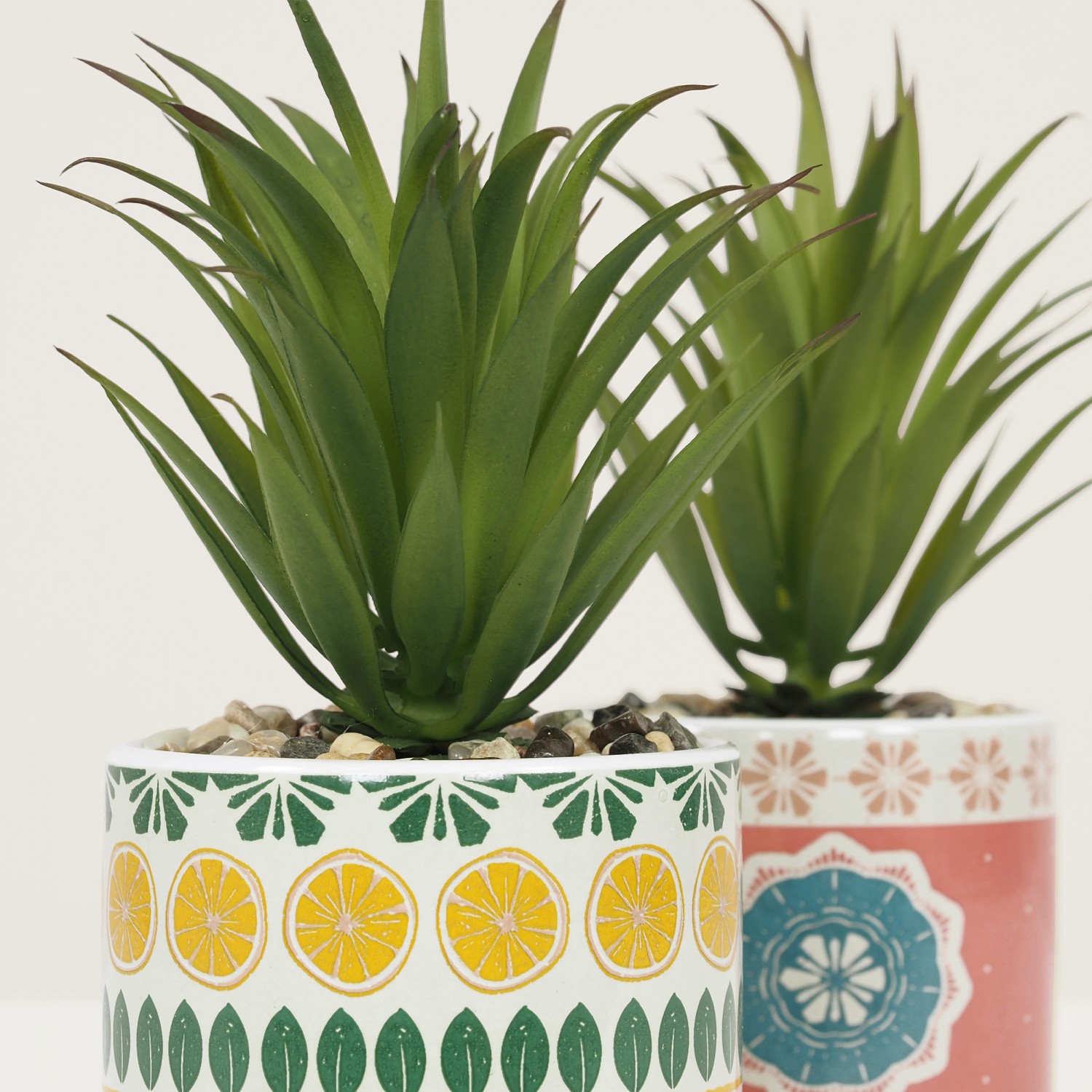 Lot de 2 Plantes Vertes Artificielles Succulentes de Bureau, Pot Céramique Motif Géométrique, H.20cm | KANYA