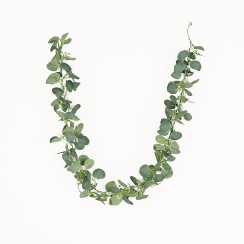 Guirlande végétale artificielle d'eucalyptus 165cm sur fond beige