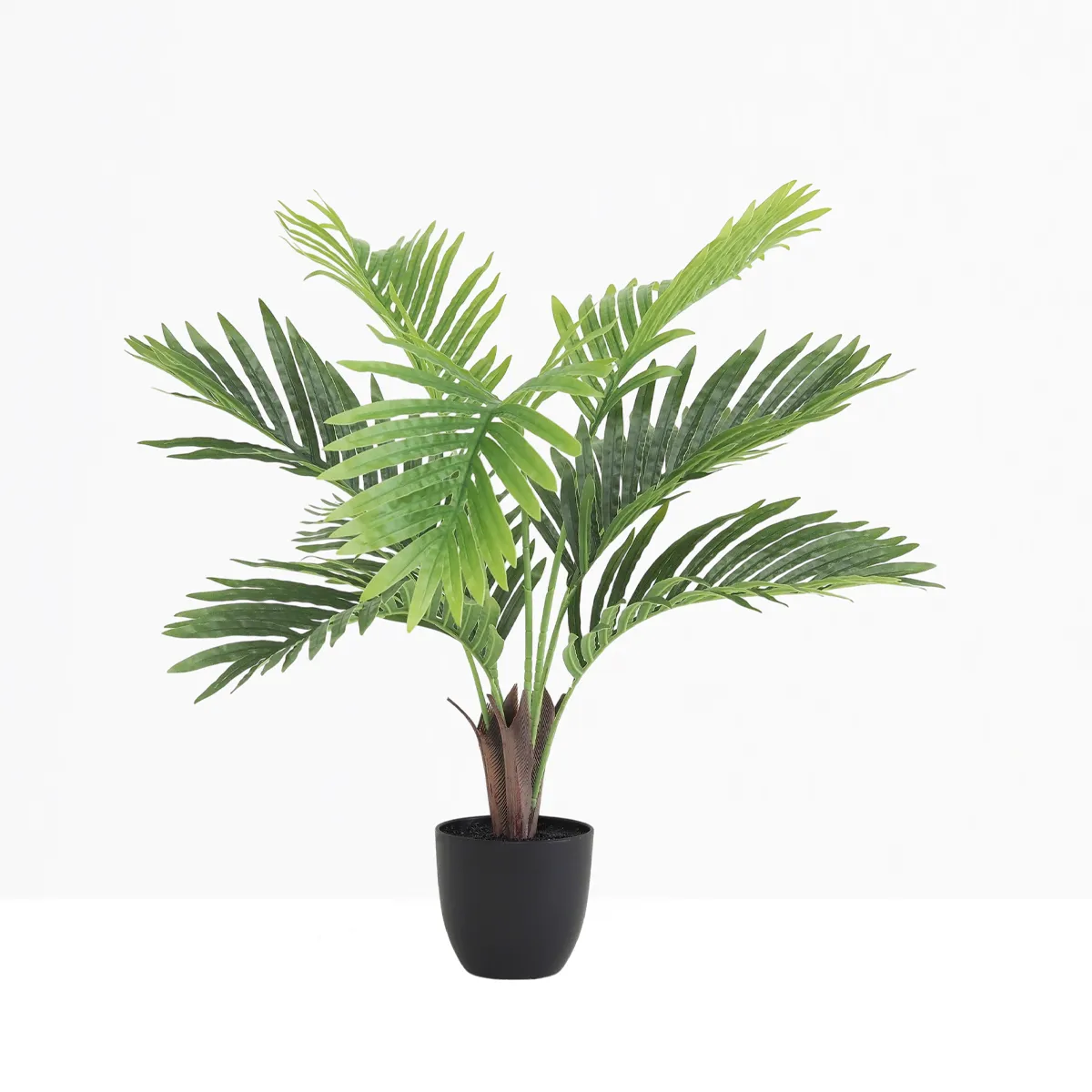 Palmier artificiel areca 60cm sur fond beige